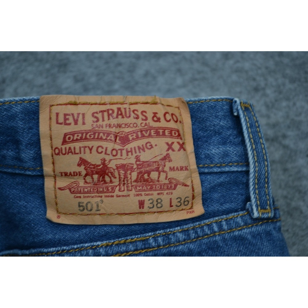 VTG Levi's 501 Jeans Mens 34x32 Blue Straight Button Denim Medium Wash Tag 38x36
